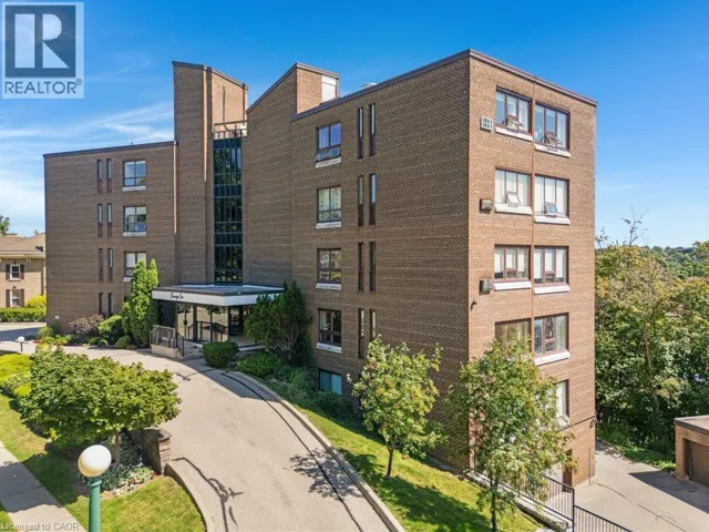 26 WENTWORTH Avenue Unit# 2 S, Cambridge, Ontario N1S1G6