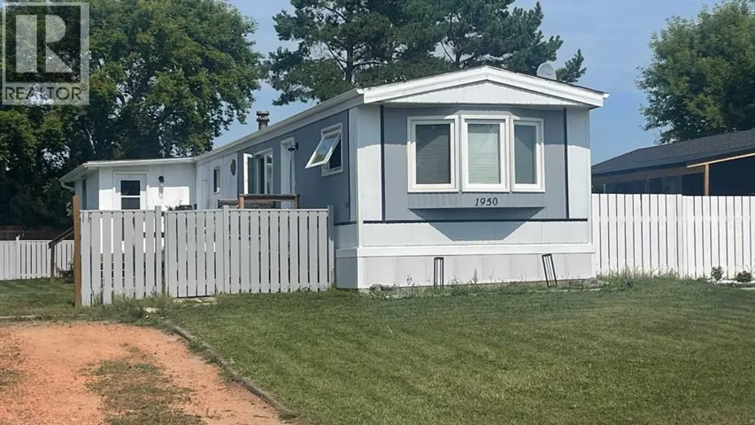 1950 5 Avenue, Wainwright, Alberta T9W1H9