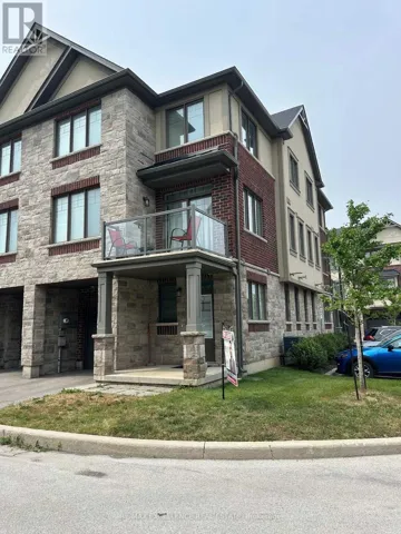 60 FARLEY LANE, Hamilton (Meadowlands), Ontario L9G0H2