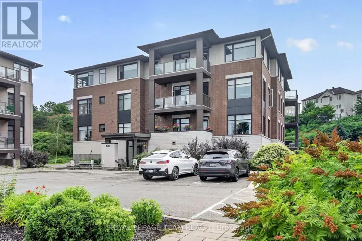 304 - 170 GUELPH PRIVATE, Ottawa, Ontario K2T0J5