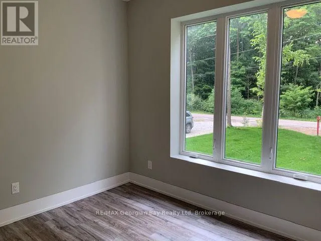 5 OAKWOOD AVENUE S, Tiny, Ontario L9M0J2