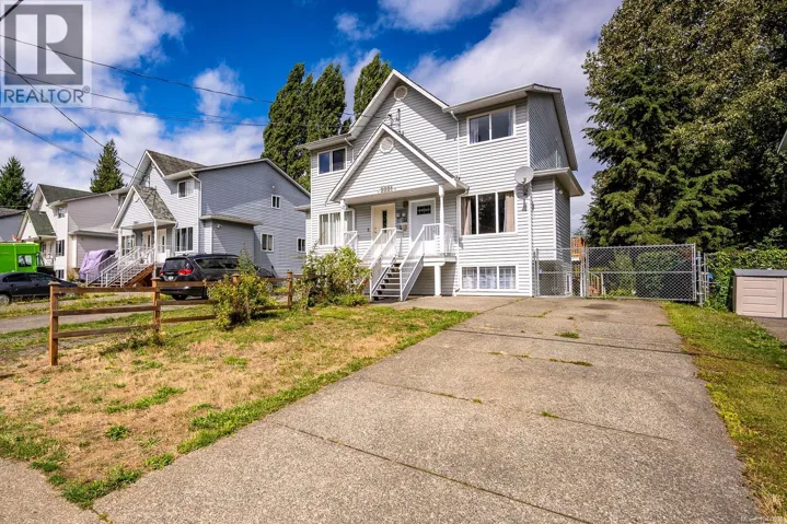 B 2221 Embleton Cres, Courtenay, British Columbia V9M8W9