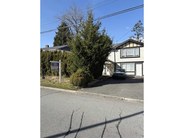 13443 91 AVENUE, Surrey, British Columbia V3V1E3