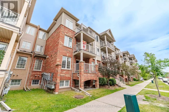 2 - 153 ISAAC DEVINS BOULEVARD, Toronto (Humberlea-Pelmo Park), Ontario M9M0C5