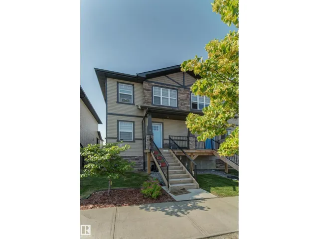 #8 1703 16 AV NW NW, Edmonton, Alberta T6T2C3