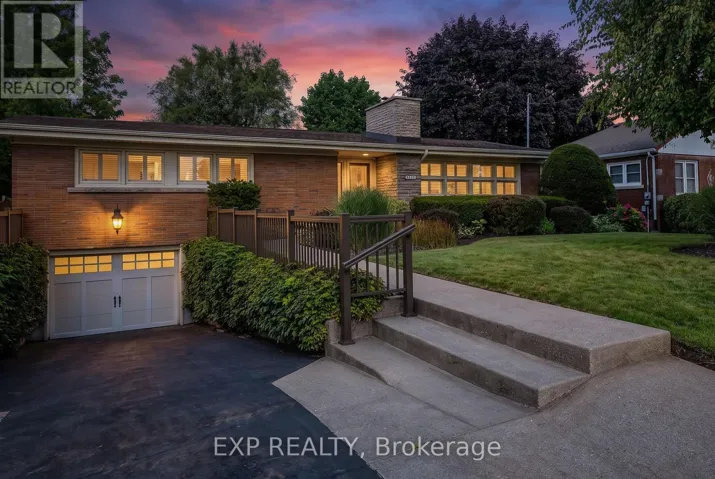 3279 SAINT PATRICK AVENUE, Niagara Falls (Stamford), Ontario L2J2N3