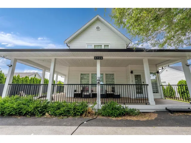 6709 216 STREET, Langley, British Columbia V2Y0W9