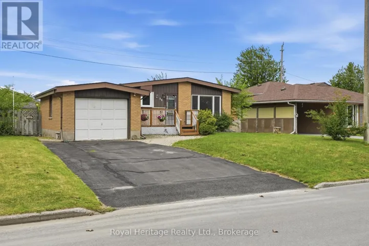 56 FIFTH AVENUE, Quinte West (Murray Ward), Ontario K8V5P3