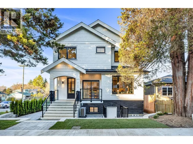 2153 E 20TH AVENUE, Vancouver, British Columbia V5N2L5