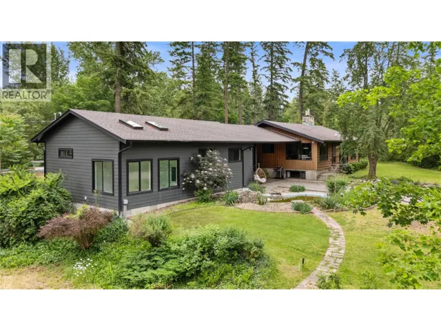 3153 Hall Road, Kelowna, British Columbia V1W2R8