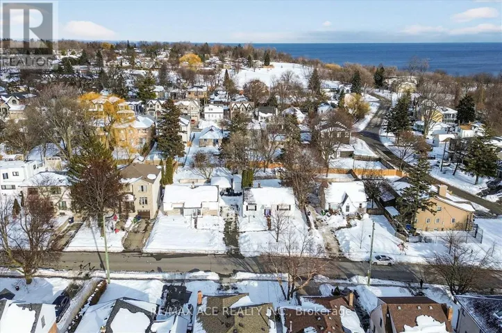 81 BROOKLAWN AVENUE, Toronto (Cliffcrest), Ontario M1M2P7