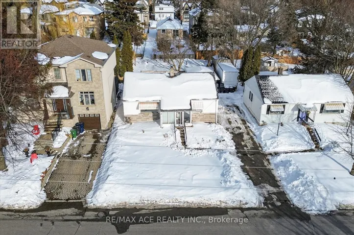 83 BROOKLAWN AVENUE, Toronto (Cliffcrest), Ontario M1M2P7