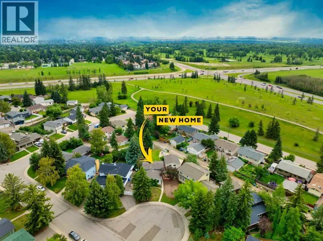 15 Southdale Bay SW, Calgary, Alberta T2W1W1