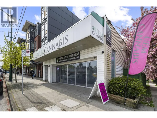 1605 RENFREW STREET, Vancouver, British Columbia V5K4C9