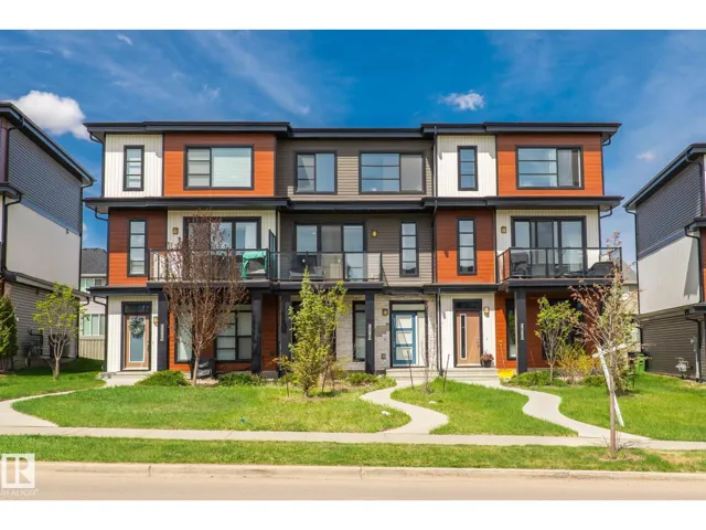 8282 CHAPPELLE WAY SW, Edmonton, Alberta T6W3Y5