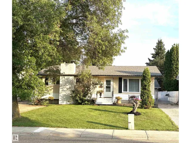 17 STARLING DR, Sherwood Park, Alberta T8A0A6