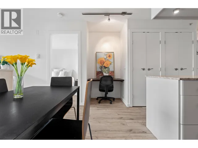 306 683 W VICTORIA PARK, North Vancouver, British Columbia V7M0A2