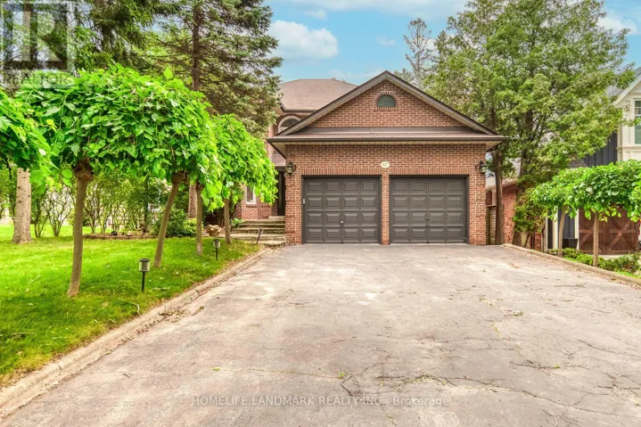 67 CUDMORE ROAD, Oakville (BR Bronte), Ontario L6L2Y4