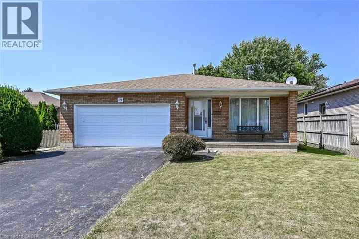 19 COUNTRY CLUB Road, Cayuga, Ontario N0A1E0