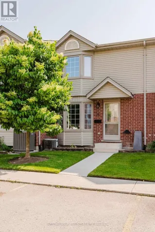 11 - 151 MARTINET AVENUE, London East (East I), Ontario N5V4T4
