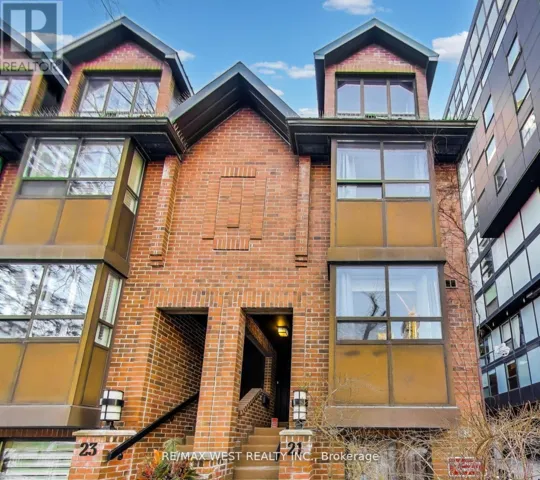 21 DUNDONALD STREET, Toronto (Church-Yonge Corridor), Ontario M4Y1K3