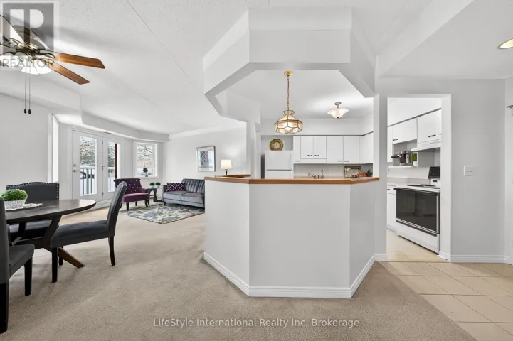 Bright and spacious open concept layout