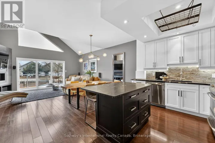 10 - 110 KELLIE'S WAY, Blue Mountains, Ontario L9Y0L6