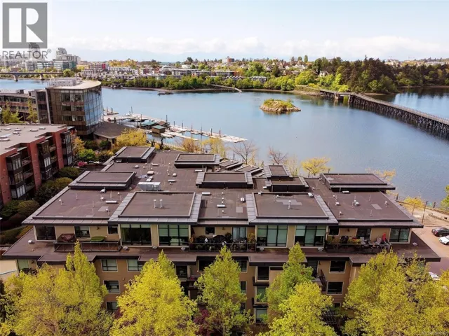 206 330 Waterfront Cres, Victoria, British Columbia V8T5K3