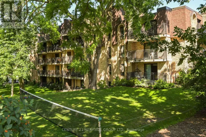 PH 1 - 15390 YONGE STREET, Aurora (Aurora Village), Ontario L4G1N8
