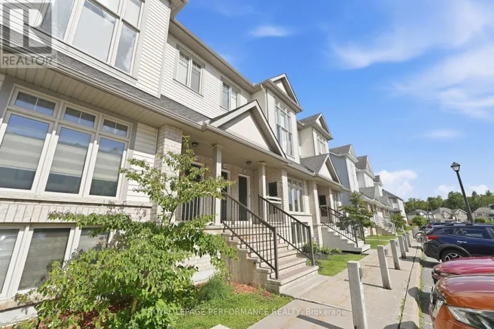 322 GALSTON PRIVATE, Ottawa, Ontario K1W0G3