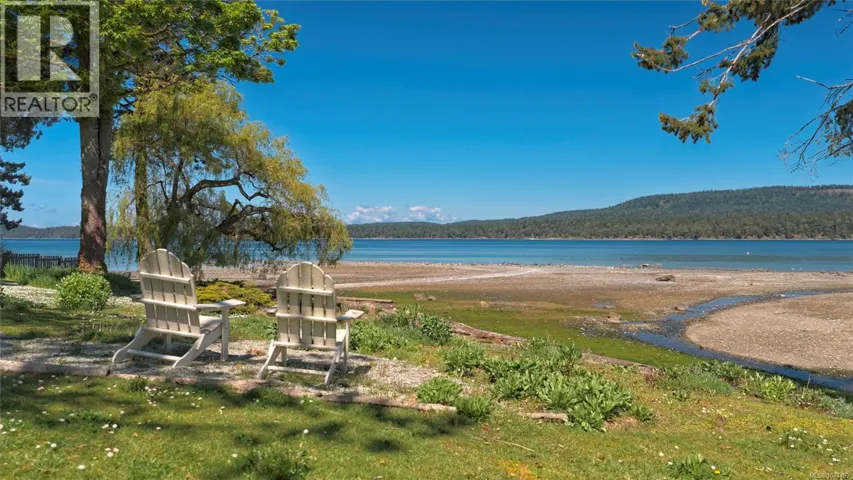 1607 North Beach Rd, Salt Spring, British Columbia V8K1A8