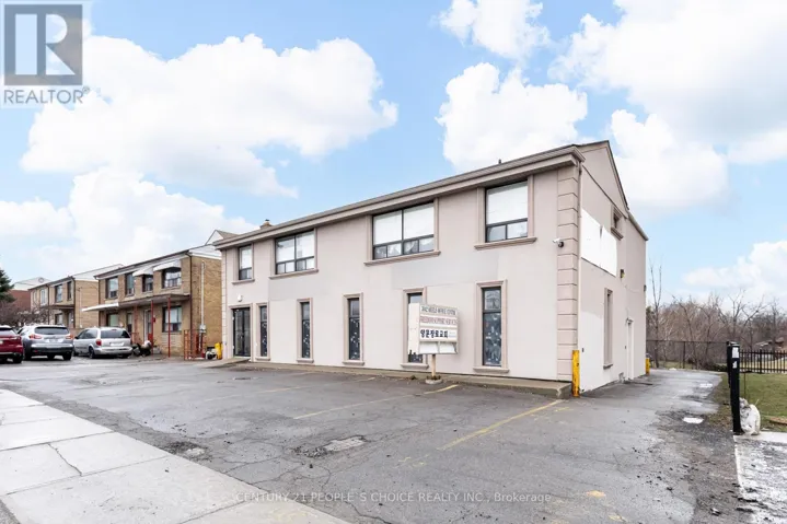 3042 KEELE STREET, Toronto (Downsview-Roding-CFB), Ontario M3M2H5