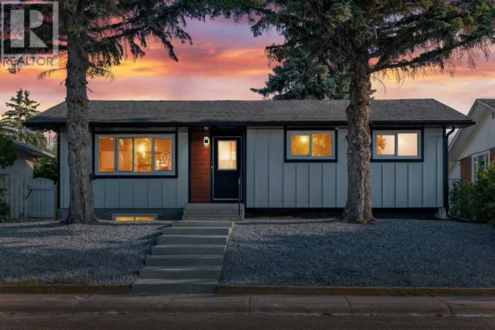 808 Avonlea Place SE, Calgary, Alberta T2H1W3