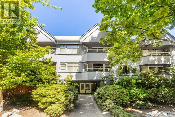 301 925 W.10TH AVENUE, Vancouver, British Columbia V5Z1L9