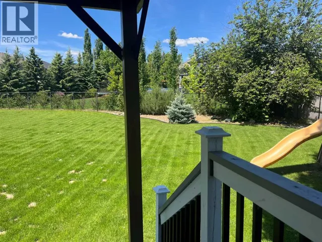 105 Lang Place, Okotoks, Alberta T1S1W8
