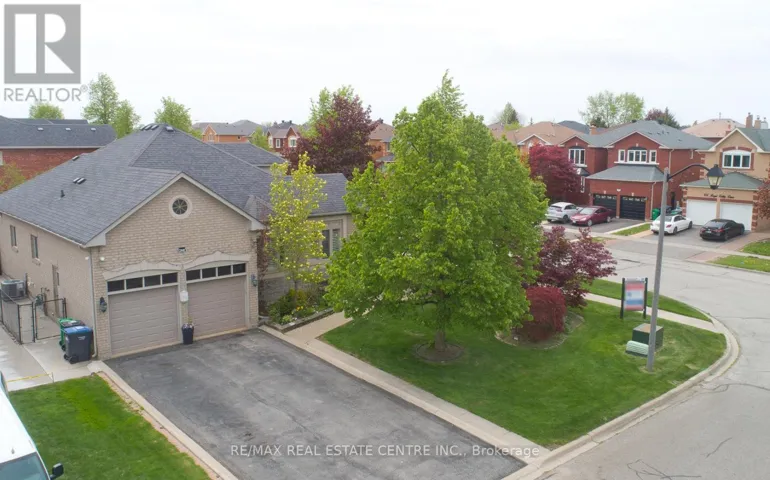 1 KIRKWOOD CRESCENT, Caledon, Ontario L7C1A5