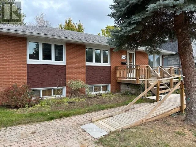 542 WINGROVE CRESCENT, Oakville (WO West), Ontario L6L4R6