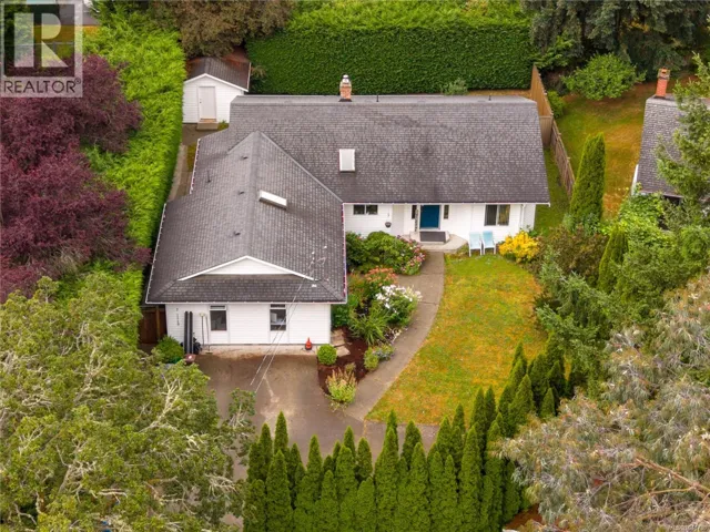 2 1215 Stelly's Cross Rd, Central Saanich, British Columbia V8M1H3