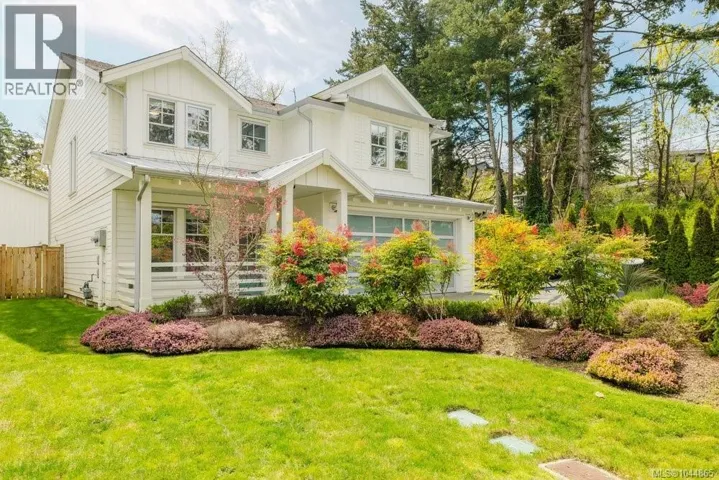 30 Jedburgh Rd, View Royal, British Columbia V9B6N7