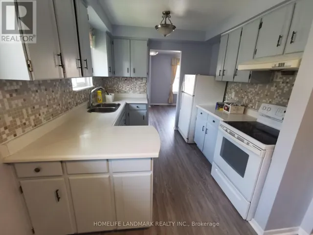 UPPER (WHOLE HOUSE) - 16 NORTONVILLE DRIVE, Toronto (Tam O'Shanter-Sullivan), Ontario M1T2G8
