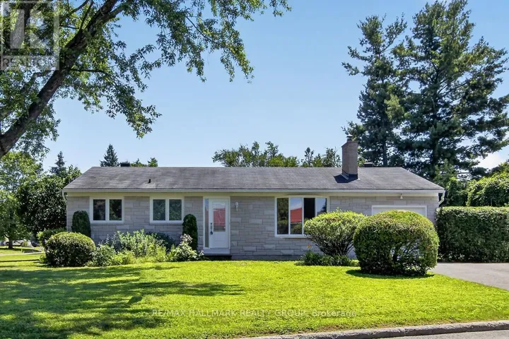 20 CRAMER DRIVE, Ottawa, Ontario K2H5X5