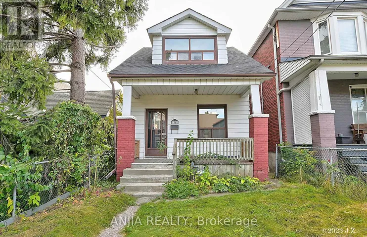 UPPER - 36 GOUGH AVENUE, Toronto (North Riverdale), Ontario M4K3N7