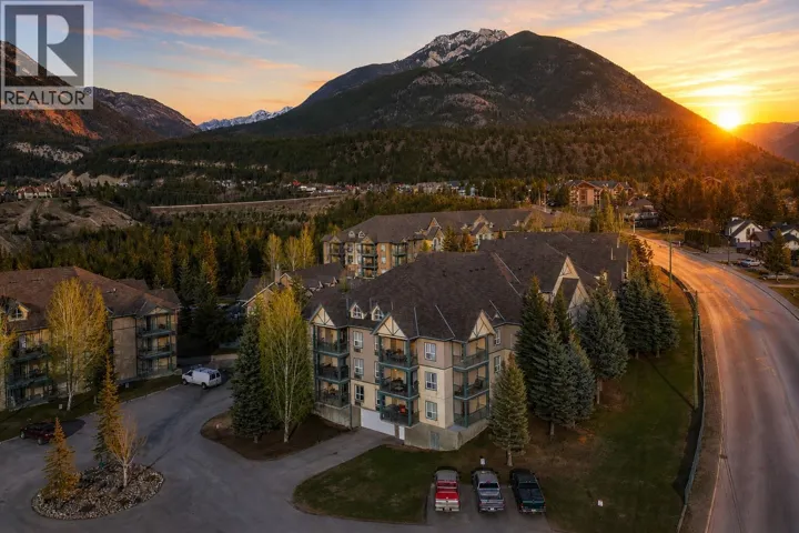 4767 Forsters Landing Road Unit# 205, Radium Hot Springs, British Columbia V0A1M0