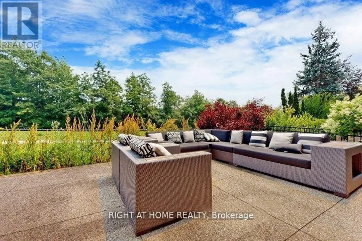1138 WOODINGTON LANE, Oakville (JC Joshua Creek), Ontario L6H7V1