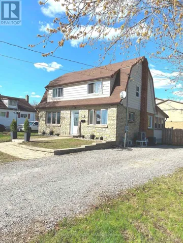 33 MARY STREET, Smiths Falls, Ontario K7A3R2