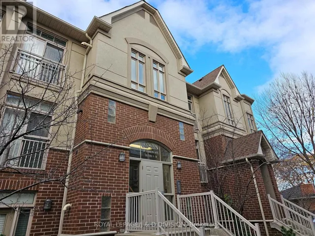 9 - 38 GIBSON AVENUE, Toronto (Weston), Ontario M9N0A5