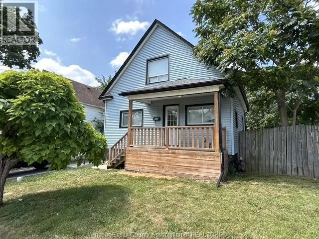 669 BRIDGE AVENUE, Windsor, Ontario N9B2M5