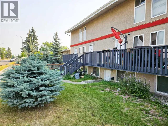 14, 3726 Centre Street N, Calgary, Alberta T2E2Y3
