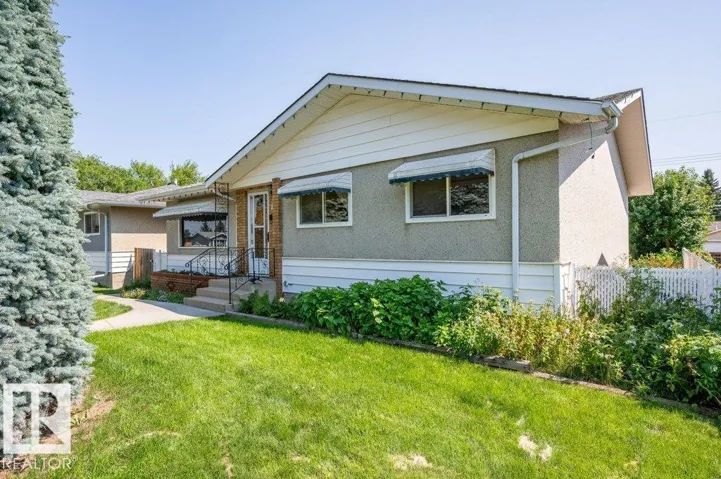 8507 70 ST NW, Edmonton, Alberta T6B1W6
