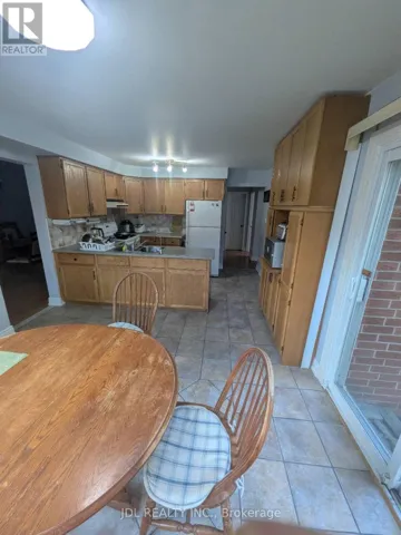 37 GARNISH GREEN GROVE, Markham (Markham Village), Ontario L3P4P4